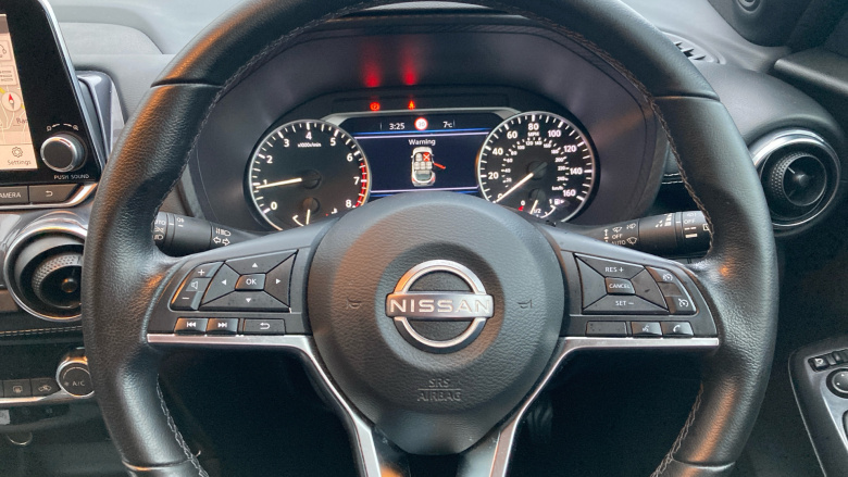 Nissan Juke 1.0 DiG-T 114 N-Connecta 5dr Petrol Hatchback